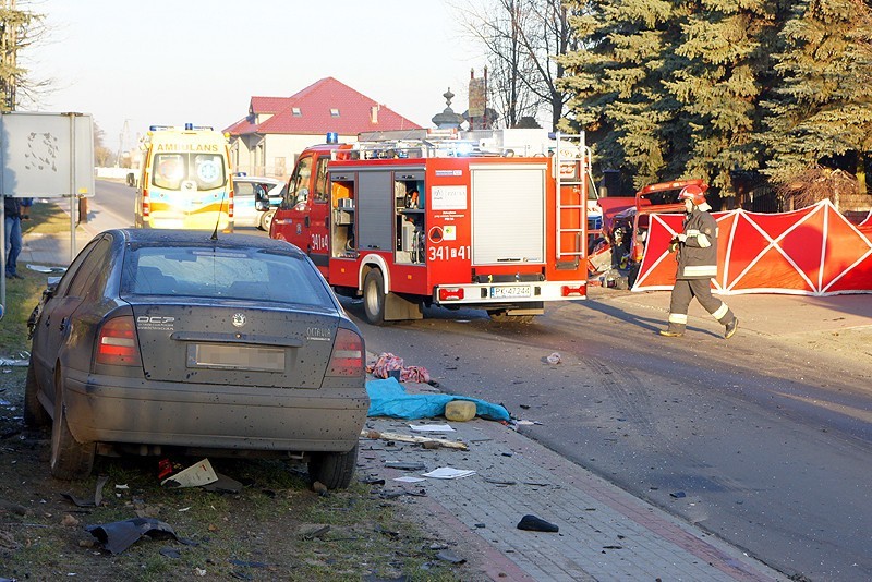 Wypadek w Borkowie Nowym. Zginęły w nim dwie osoby