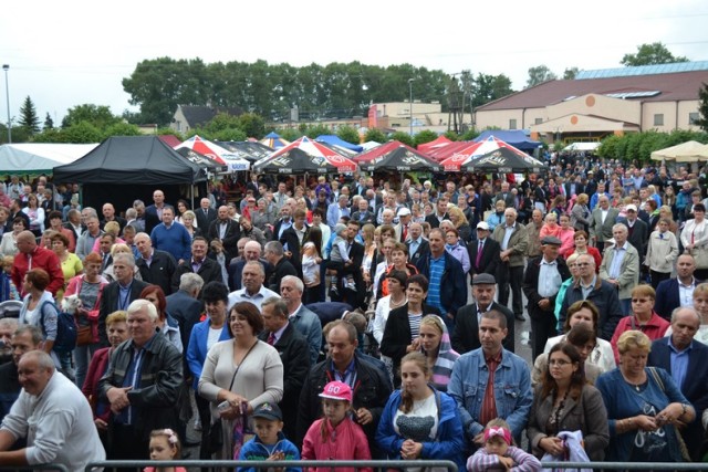 W niedzielę gmina Przodkowo była gospodarzem dożynek powiatowych 2016. Mimo deszczu zabawa przednia.