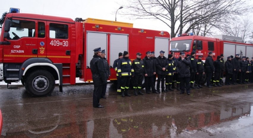 Wiceminister Jarosław Zieliński przekazał strażakom z gminy Sztabin nowy sprzęt ratowniczy (zdjęcia)