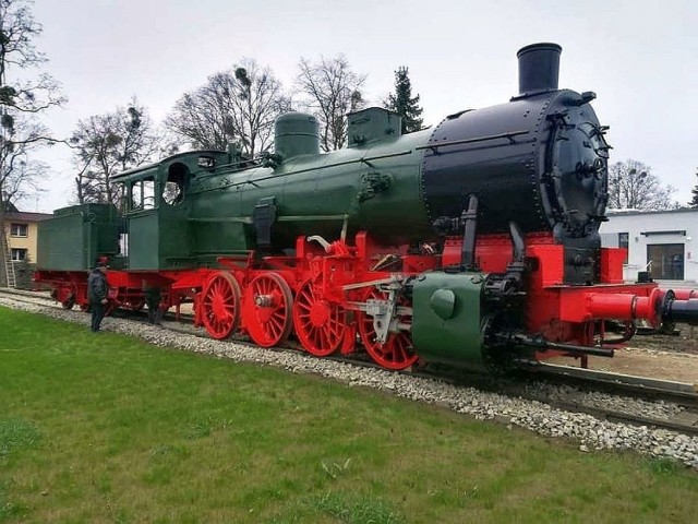 Pociąg pancerny nr 11  został sformowany w 1918 r.  w Warszawie. Ciągnął go  parowóz TP3-36 z tendrem z 1913 r. Pociąg został wykorzystany w Powstaniu wielkopolskim i podczas wojny polsko-bolszewickiej