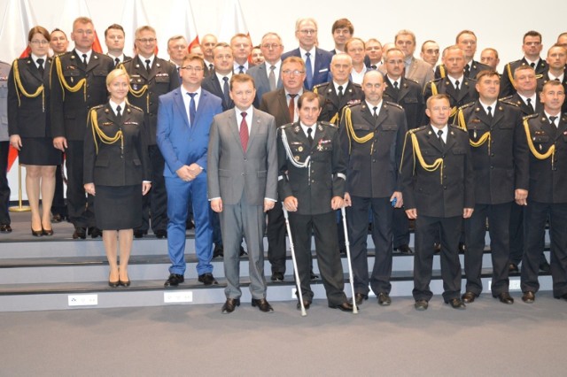Na  spotkaniu w Bydgoszczy  zrobiono na pamiątkę wspólną fotkę z ministrem  Mariuszem Błaszczakiem