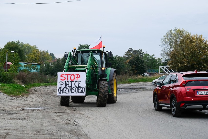 Rolnicy przejechali traktorami ulicami Żar, najwięcej...