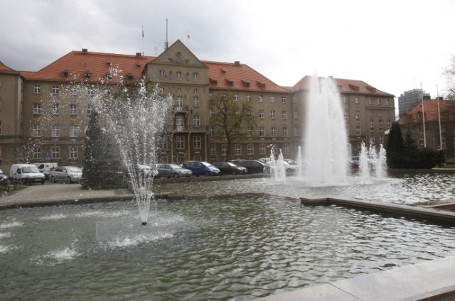 Jedną z pierwszych uruchomionych w tym roku fontann w Szczecinie ...