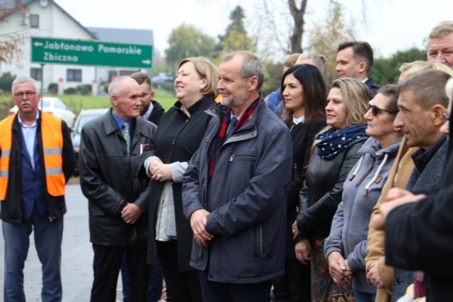 W poniedziałek, 24 października po przebudowie przekazany został do użytku odcinek drogi powiatowej Jabłonowo-Górale-Konojady, od miejscowości Górale do Konojad