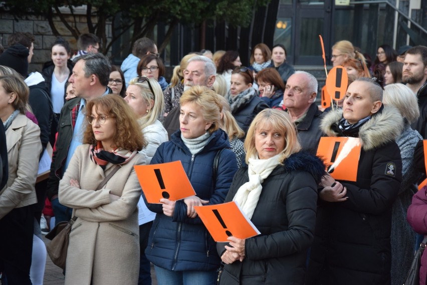 W Gorzowie wcześniej nauczyciele zbierali się w centrum...