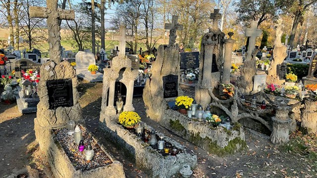 Zbiórka na cmentarzu parafialnym w Śliwicach