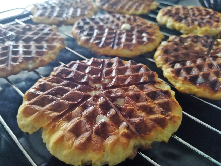 Belgijskie gofry smakują wyśmienicie dzięki dodatkowi cukru...