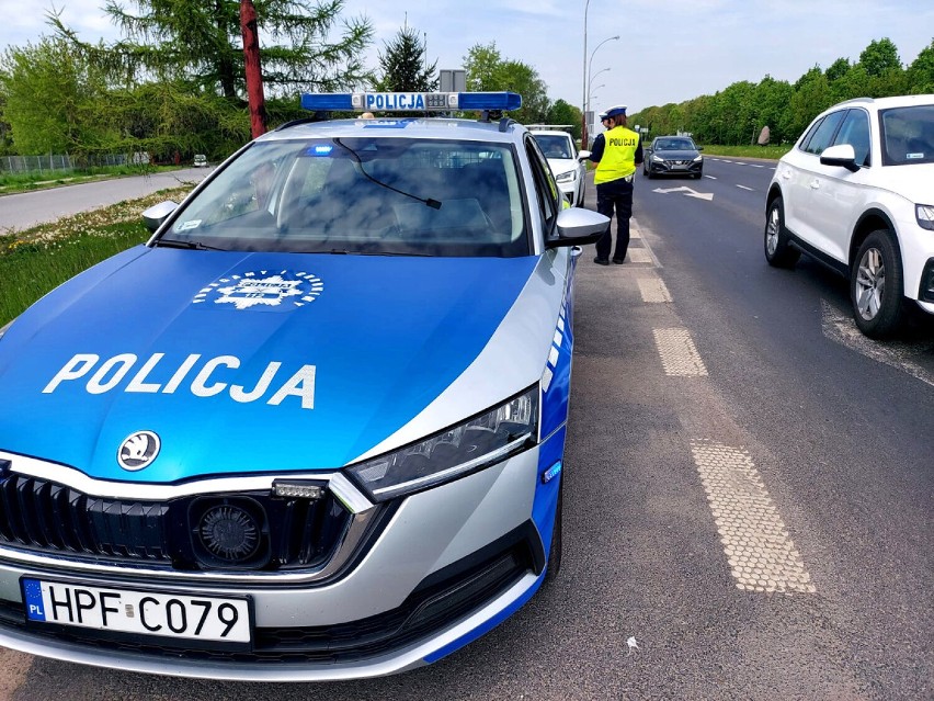 Kontrole policji na drogach Piotrkowa i powiatu...