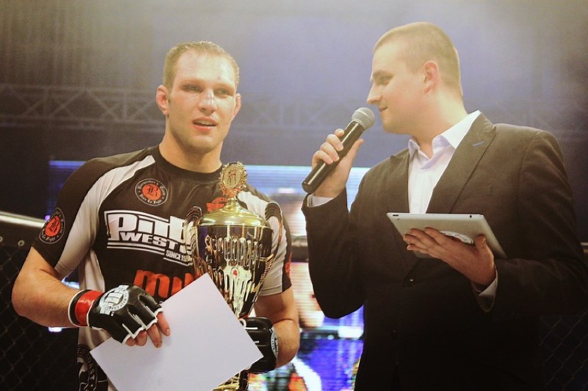 W sobotę w Goleniowie odbyła gala MMA, Arena Berserkerów....