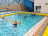 Członkinie Klubu Seniora + wyginały śmiało ciało w basenie!