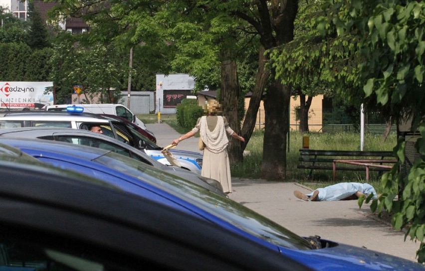 Śmierć w Kielcach. Martwy mężczyzna znaleziony na ulicy Śląskiej. Duże poruszenie!