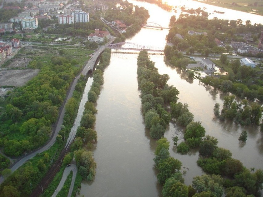 O potędze żywioły mówią zdjęcia wykonane z lotu ptaka w maju...