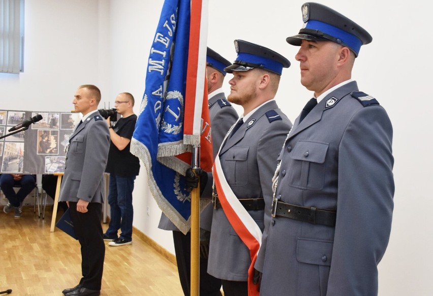 Święto Policji w Krośnie. 93 funkcjonariuszy z awansami na wyższe stopnie służbowe [ZDJĘCIA]