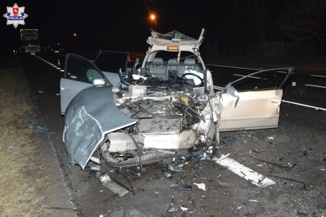 Podkrasne: czołowe zderzenia audi i dacii. Kilka osób trafiło do szpitala