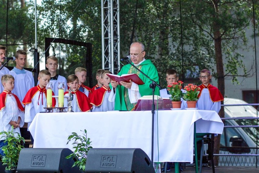 Msza Święta z okazji 70 rocznicy powstania LSK "Naprzód Ostrowy" ZDJĘCIA 