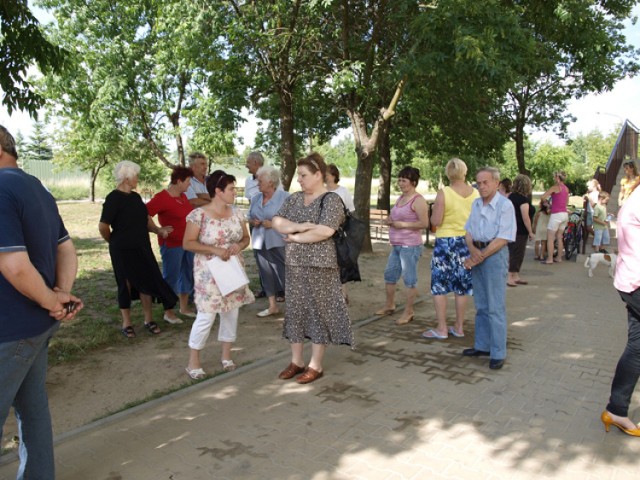 Dwa tygodnie temu mieszkańcy Denkowa i Koszar głośno wyrazili swój sprzeciw wobec planom lokalizacji biogazowni przy ul. Samsonowicza.