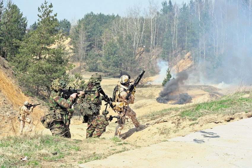 Bitwa miłośników Air Soft Gun w Pałczewie