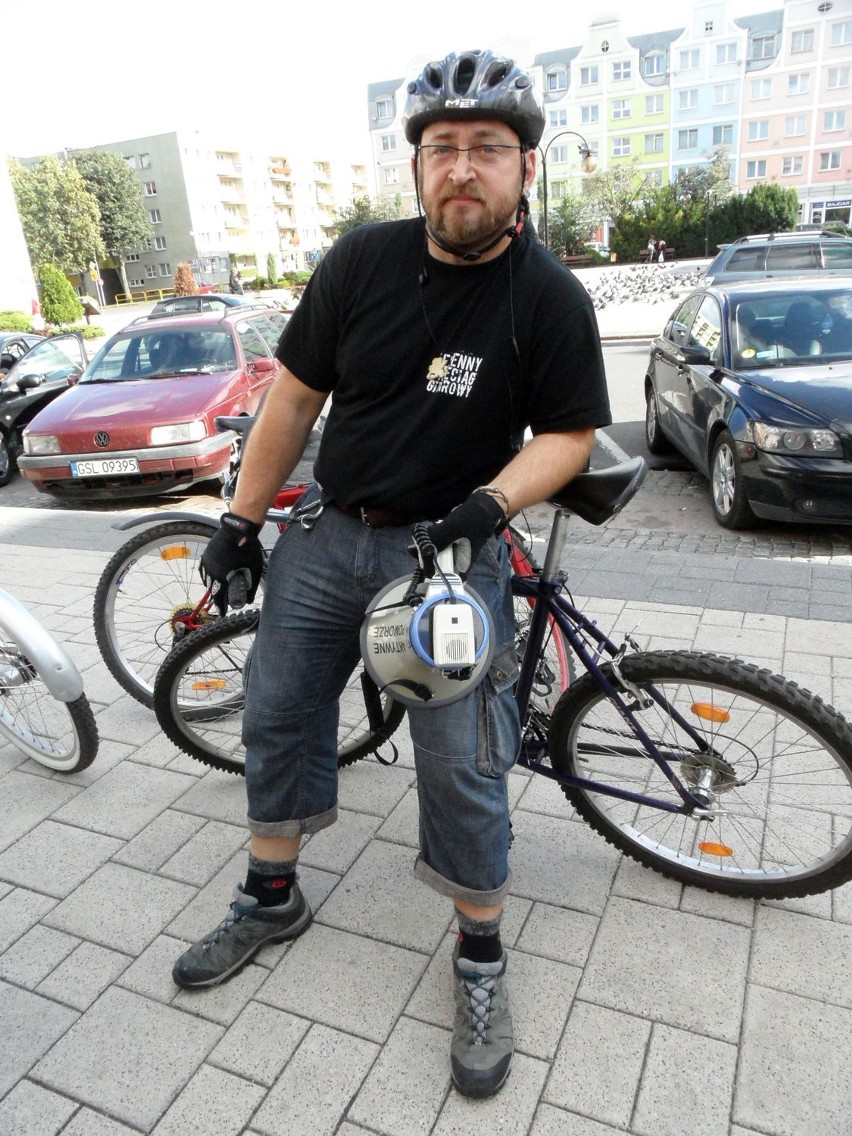 Protest rowerzystów w Słupsku: Słupscy rowerzyści chca nowej ścieżki rowerowej [ZDJĘCIA]