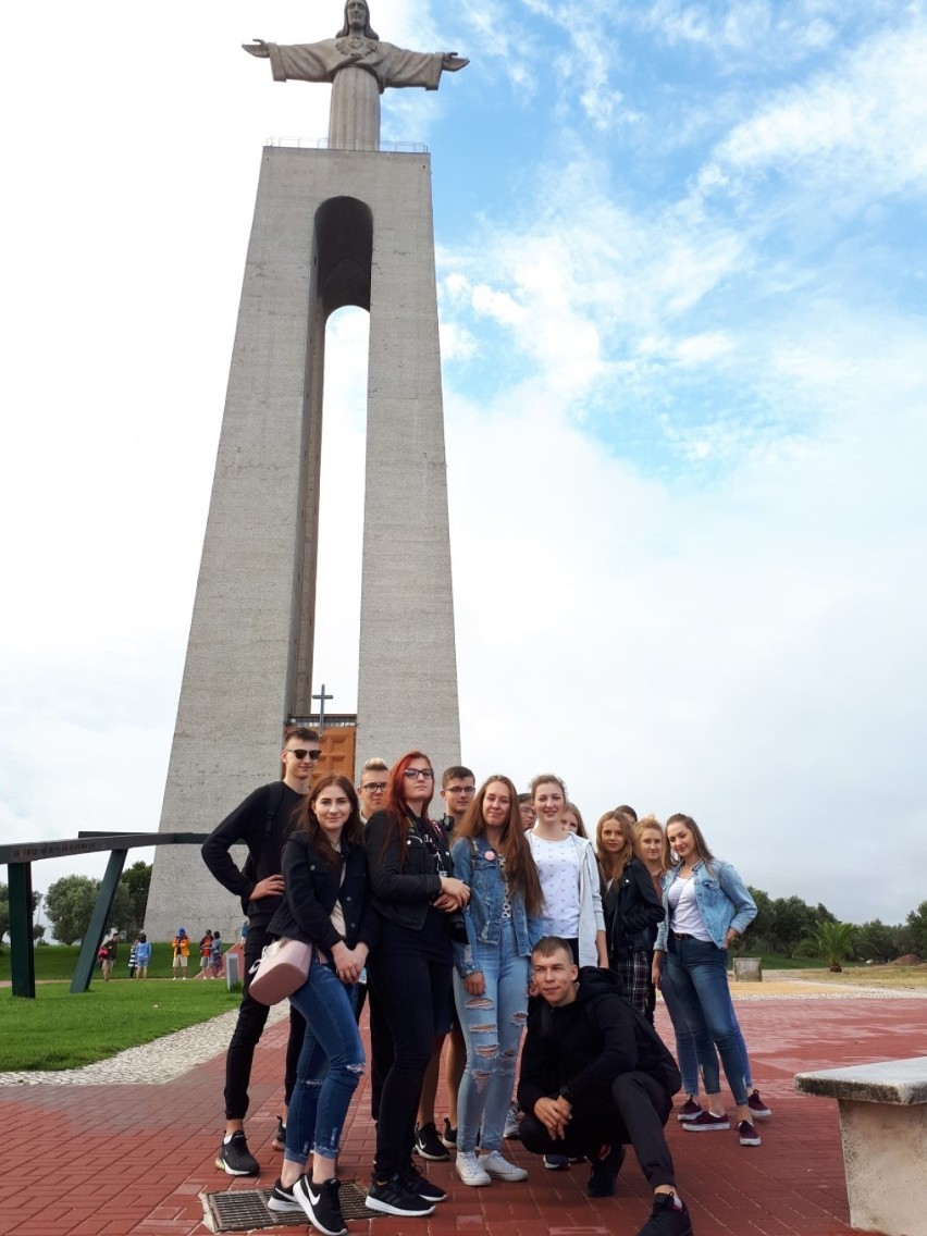 Malbork. Uczniowie ZSP 3 w Portugalii. Relacja z trwającego stażu zawodowego