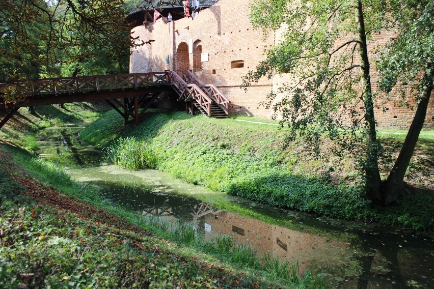 Park zamkowy w Międzyrzeczu.