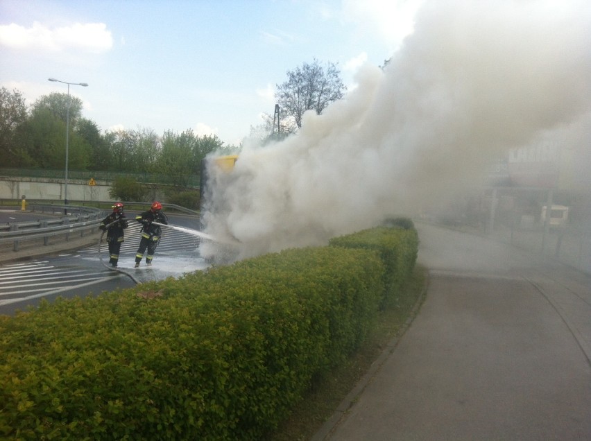 Autobus spłonął w centrum Krakowa [KRÓTKO]