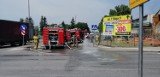 Ogień w sklepie z częściami hydraulicznymi w Pińczowie. Akcja strażacka trwała pięć godzin