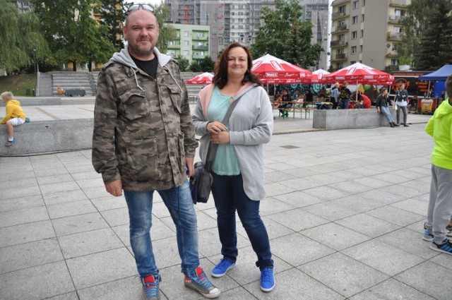 Izabela i Michał Skoczkowie po raz drugi zorganizowali festiwal food trucków w Skarżysku-Kamiennej. Cieszył się popularnością.