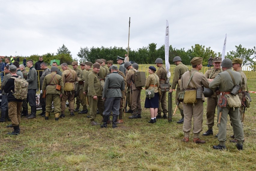 Sowarzyszenie Historyczne Strzelcy Kaniowscy zabiera głos w sprawie rekonstrukcji w Beleniu