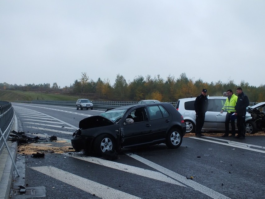 Wypadek na obwodnicy Kraśnika. Dwie osoby został ranne.