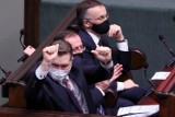 "Lex Czarnek". Sejm przyjął nowelizację ustawy Prawo oświatowe