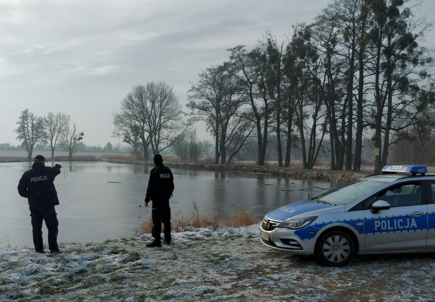 Policja apeluje o ostrożność.