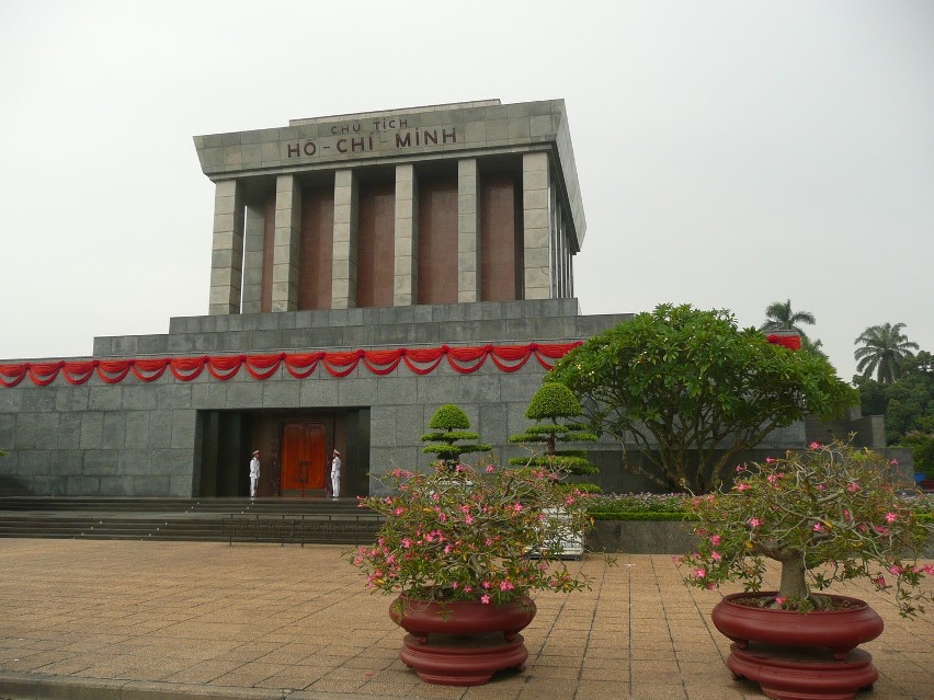 Mauzoleum Ho Chi Min'a w Hanoi.