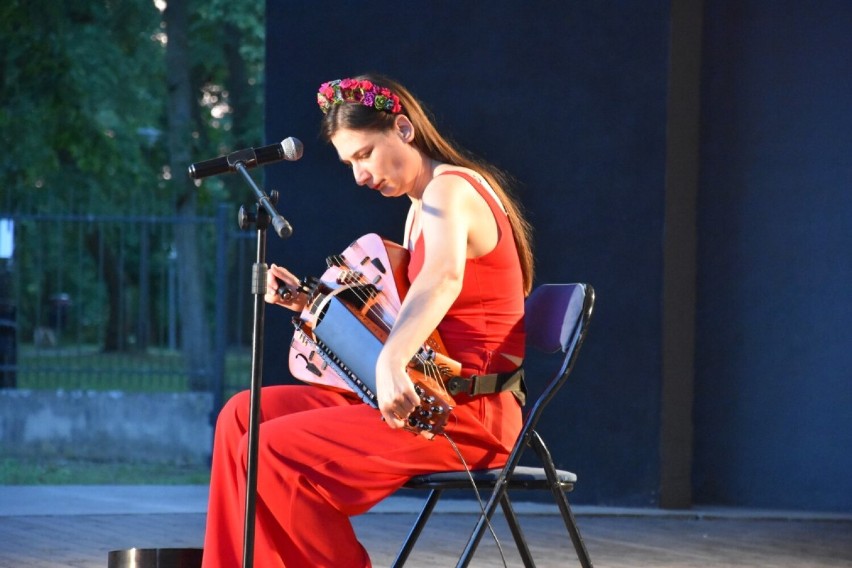Koncert z okazji Nocy Kupały w amfiteatrze w Wągrowcu 