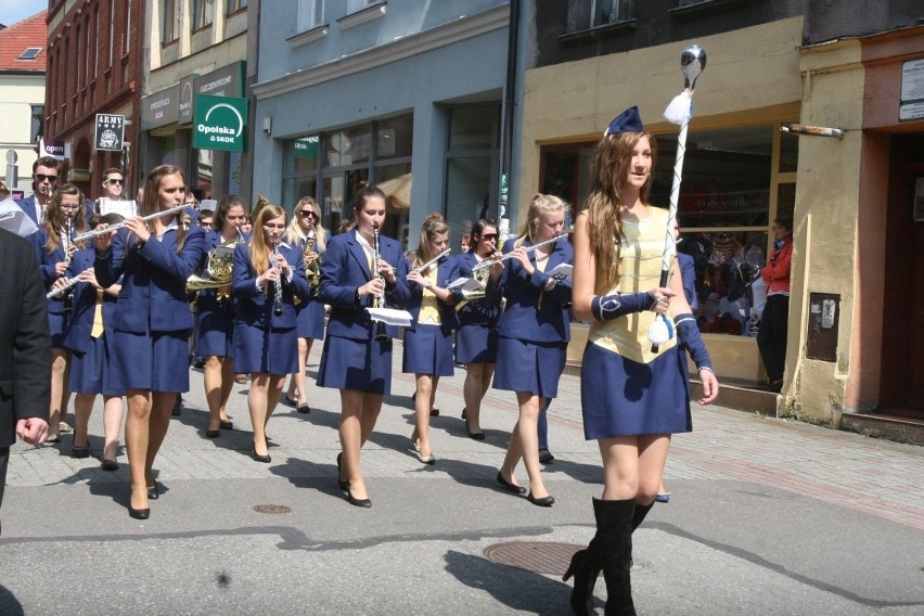 Ulicami Rybnika przemaszerowały orkiestr dęte z Polski, Czech, Słowacji i Węgier