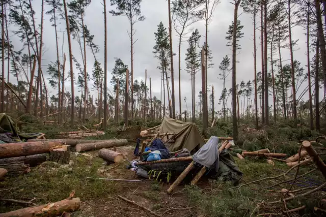 Podczas nawałnicy, która przeszła nad Pomorzem w nocy 11/12.08.2017 r. w obozie w Suszku zginęły dwie młode harcerki