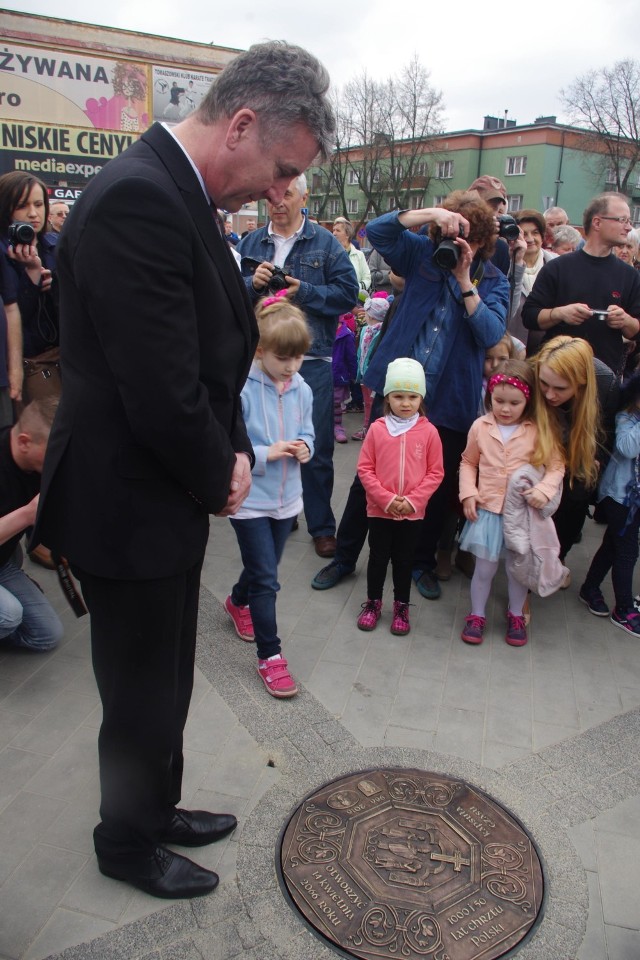 Tomaszów Lubelski: Kapsuła czasu i wyjątkowe schody. Tak świętowano rocznicę Chrztu Polski