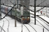 Kraków: 60-letni mężczyzna rzucił się pod pociąg. Zginał na miejscu
