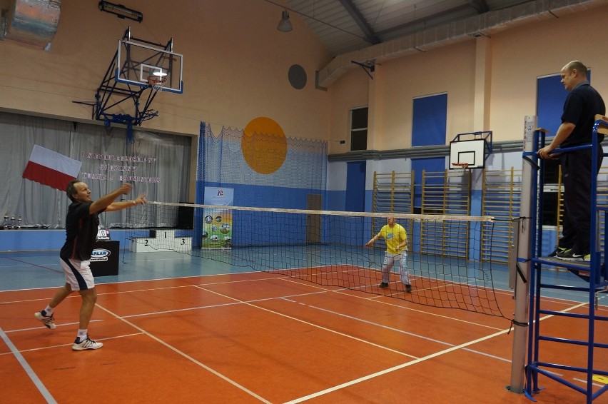 I Niepodległościowy Rodzinny Turniej Badmintona w...