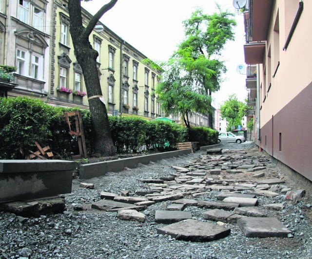 Roboty przy ulicy Węgierskiej stoją już od dwóch tygodni
