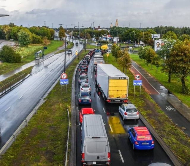 Pojazdy z Bydgoszczy mają wyższy średni przebieg od samochodów z Warszawy o 25 tys. kilometrów.