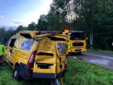 Wypadek samochodu w miejscowości Sobuczyna pod Częstochową – powodem groźnie wyglądającego zdarzenia była zbyt duża prędkość
