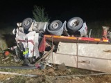 Tragiczny wypadek na węźle Jordanowo koło Świebodzina. Nie żyje kierowca ciężarówki