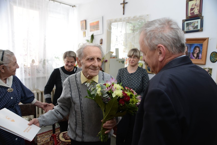 Wiele zdrowia i radości życzymy pani Apolonii  (96 lat) i...