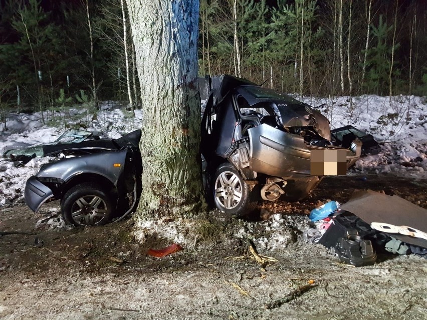 Tragedia na drodze koło Bornego Sulinowa. Zginął 28-latek [zdjęcia]