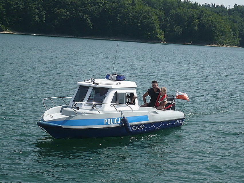 Patrol dla WOŚP po Jeziorze Solińskim