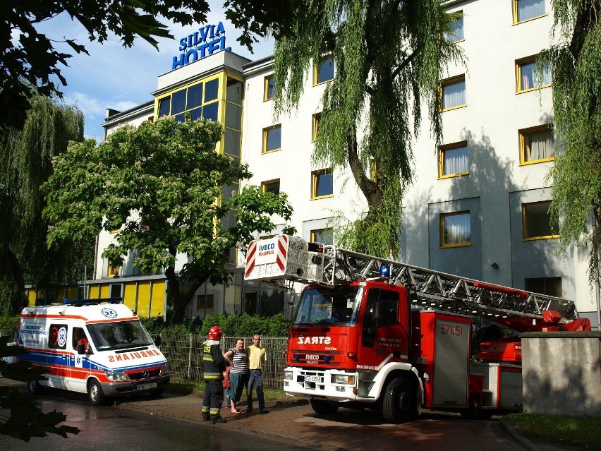 Pożar hotelu Silvia w Zabrzu-Maciejowie [WIDEO + ZDJĘCIA]