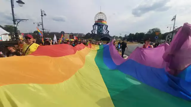 Różaniec Fatimski oraz Marsz Równości rozpoczęły się o 15.00.