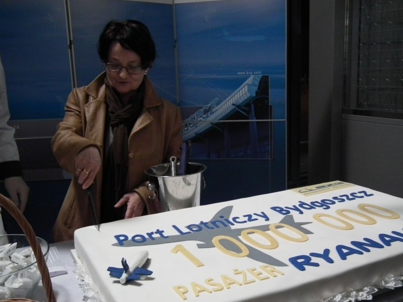 Milionowy pasażer Ryanaira odleciał  z Bydgoszczy do Londynu