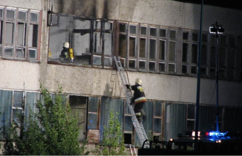 Opole: W dzielnicy Metalchem palił się pustostan [ZDJĘCIA]