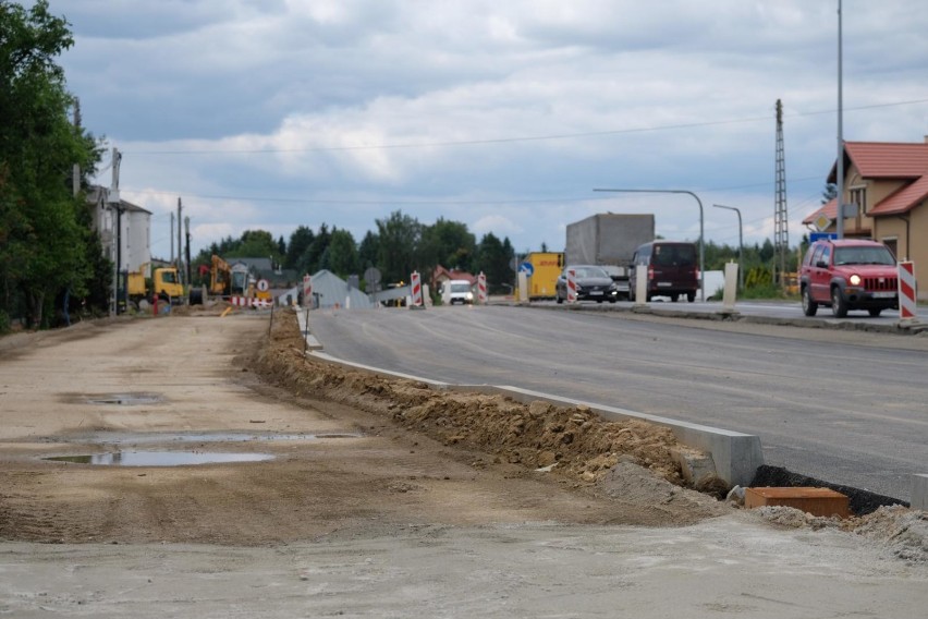 Trwa przebudowa ulicy Podkarpackiej w Rzeszowie [ZOBACZ ZDJĘCIA 3.07.18]